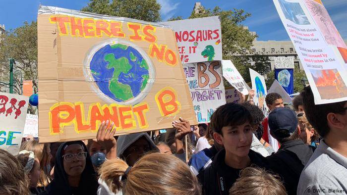 Slide 7_Climate crisis goes ignored (for now) (presentation)